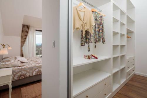 Kastel Luksic Villa Sleeps 15 Pool Air Con Wifi