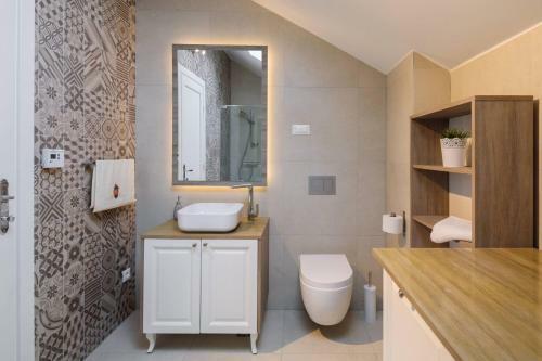 Kastel Luksic Villa Sleeps 15 Pool Air Con Wifi