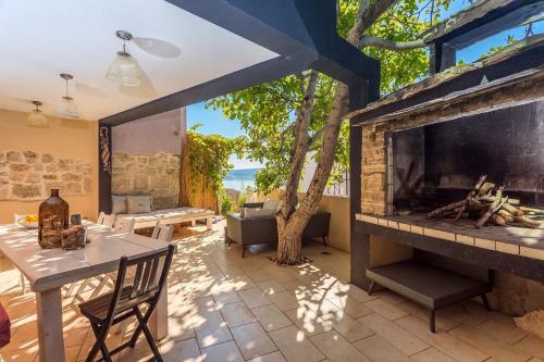 Villa Casa Del Mar In Stani?i With Sea Views