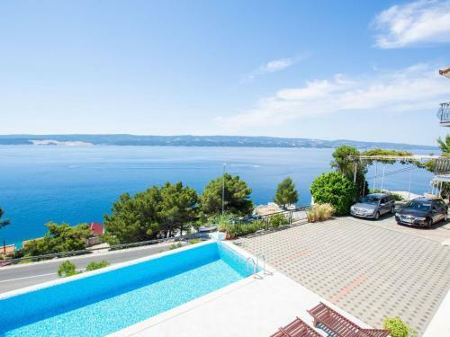 Comfortable Apartment In Celina With Swimming Pool