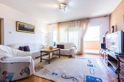 Oleander Apartment