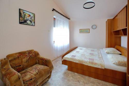 Apartment Julijana - Economy