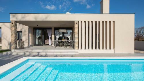 Villa Rose