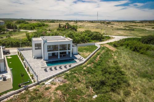 Villa Nin
