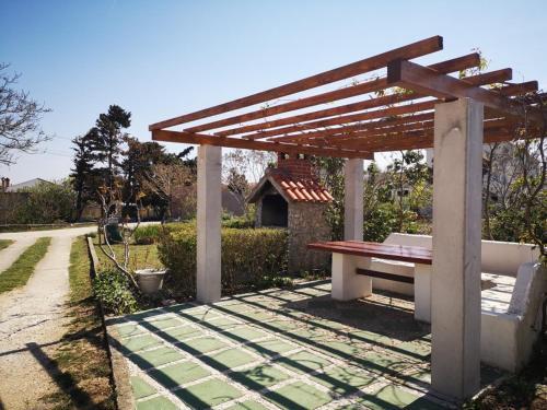 Apartment In Nin With Terrace, Air Condition, Wifi (4732-2)