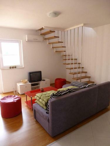 Apartamento Holiday Home 193515