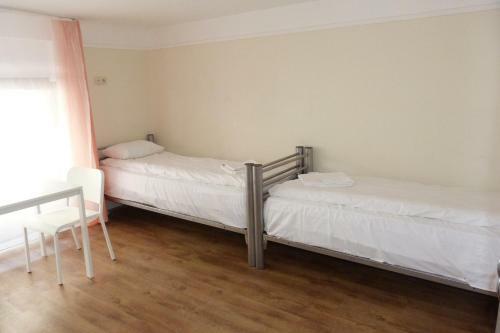 Center Hostel And Guest House