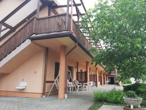 Bianka Apartmanh�z