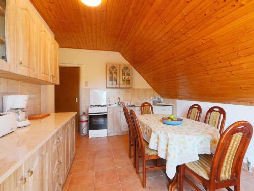 Holiday Home Moni-1