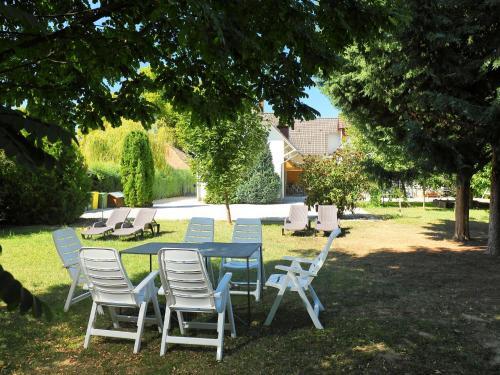 Holiday Home Moni-1