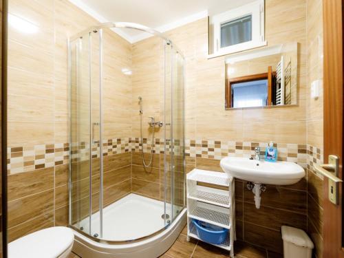 Holiday Home Moni-1