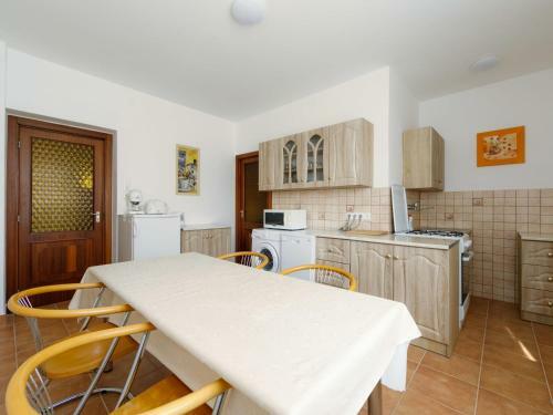 Holiday Home Moni-1
