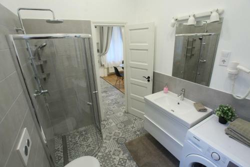 D.five Tailor Apartment In The Center