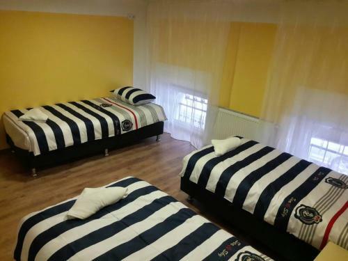 Hostal Deniz Pension