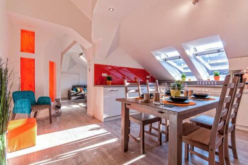 Luxury Paulay Street Apartment