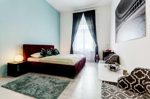 Luxury Paulay Street Apartment