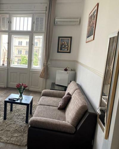 Bed & Breakfast Butterfly Home Danube