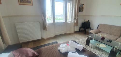 Bed & Breakfast Butterfly Home Danube