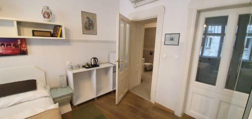 Bed & Breakfast Butterfly Home Danube