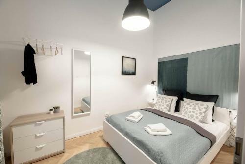 Central & Quiet Apartment With A/c