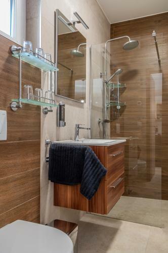 H&h Apartments Poroszl�