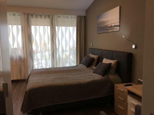 Hostal Calypso Lakeside Rooms & Lux Apartments