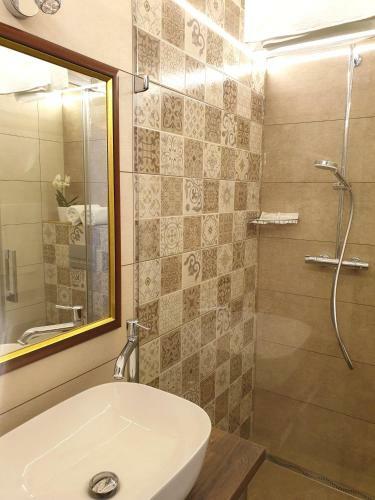 Bed & Breakfast Edit Panzi�