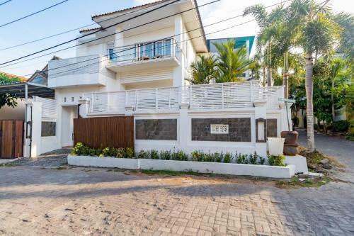 House Villa Bali And Residence