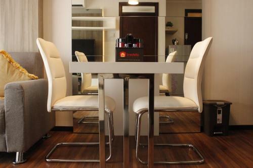 Gorgeous 2br Apartment At Gateway Pasteur Near Exit Toll By Travelio