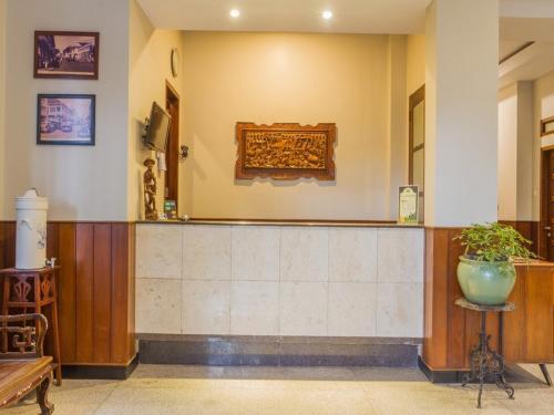 Hostal Reddoorz Near Simpang Dago 2