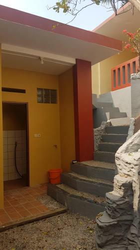 Jun House - Dago Pakar