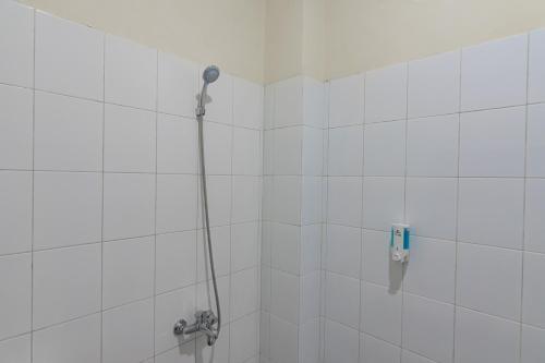 Hotel Reddoorz Near Trans Studio Bandung 3