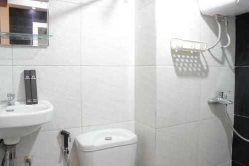 Functional Studio Room The Jarrdin Cihampelas Apartment By Travelio