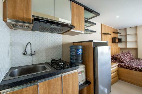Transit Room At The Jarrdin Apartment