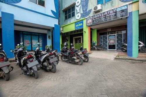 Oyo 2971 W&w Executive Hotel