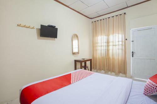 Hotel Oyo 2799 Berastagi Backpacker Rooms