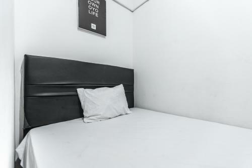 Hotel Oyo Life 2925 Midys