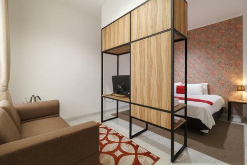 Hostal Reddoorz Plus Near Exit Toll Puncak 2