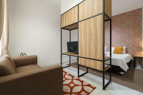 Hostal Reddoorz Plus Near Exit Toll Puncak 2