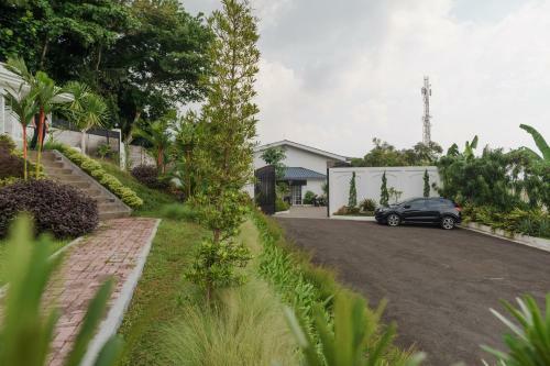 Hostal Reddoorz Plus Near Exit Toll Puncak 2