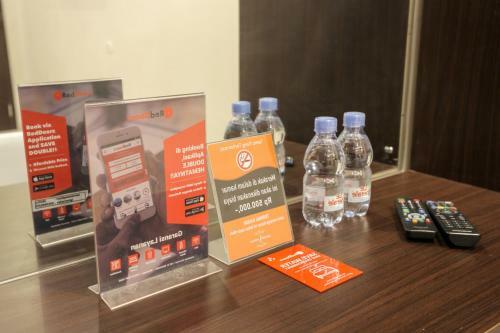 Hostal Reddoorz Plus Near Solo Paragon Mall