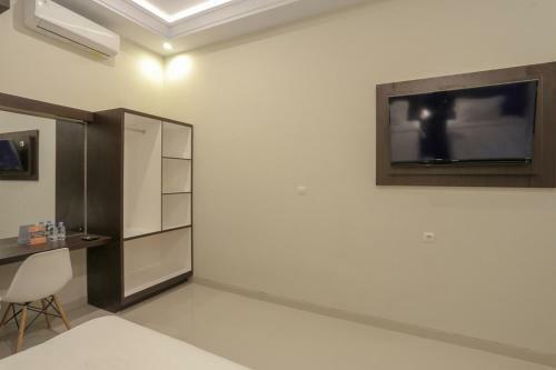 Hostal Reddoorz Plus Near Solo Paragon Mall
