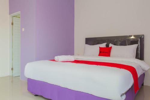 Hostal Reddoorz Plus @ Tuparev Cirebon 2