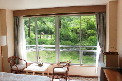 Unzen Miyazaki Ryokan