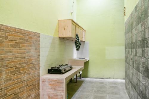 Hostal Reddoorz @ Panglima Polim 2