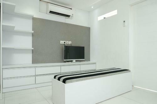 Relax 1br Apartment At Menteng Square By Travelio