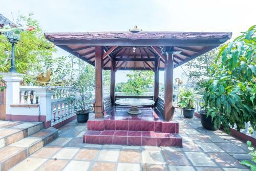 Hotel Oyo 1424 Guntary Residence