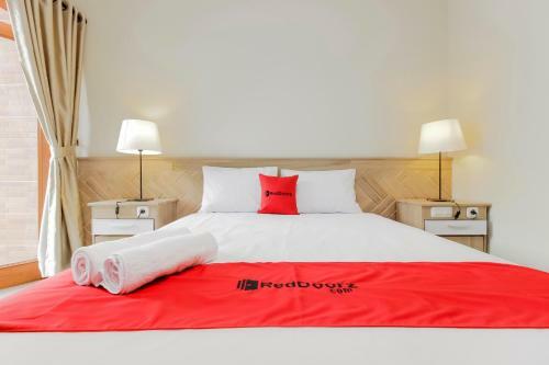Hostal Reddoorz Premium Near Ragunan Zoo 2