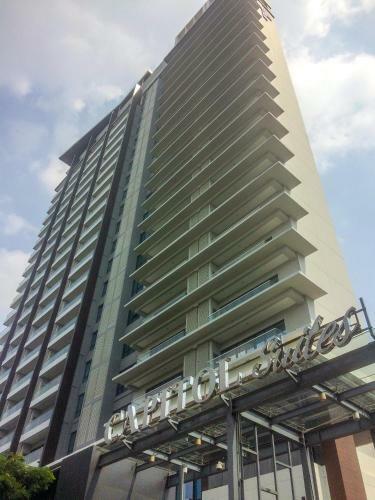 Monas View Studio Apartment At Capitol Suites By Travelio