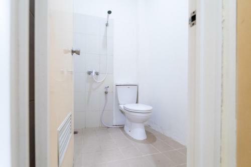 Hostal Koolkost Near Ragunan Zoo - Minimum Stay 6 Days